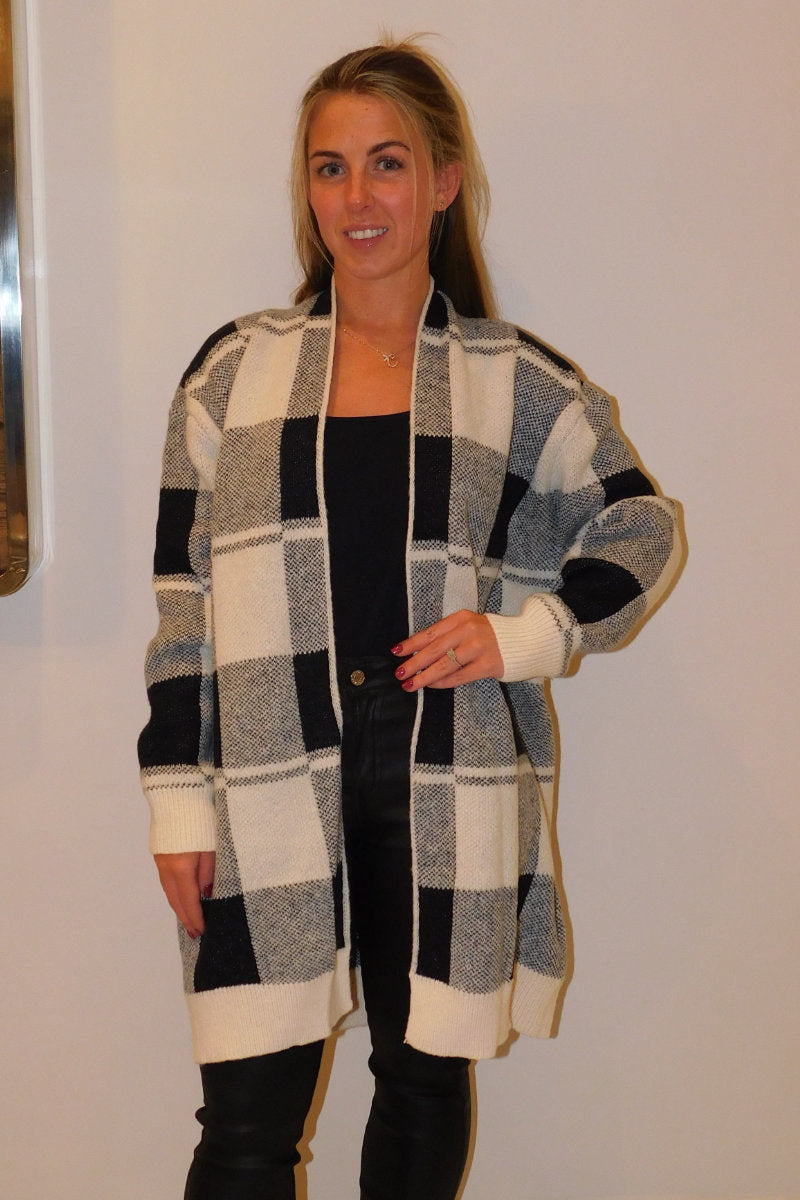 Plus Size Black & White Check Cardigan