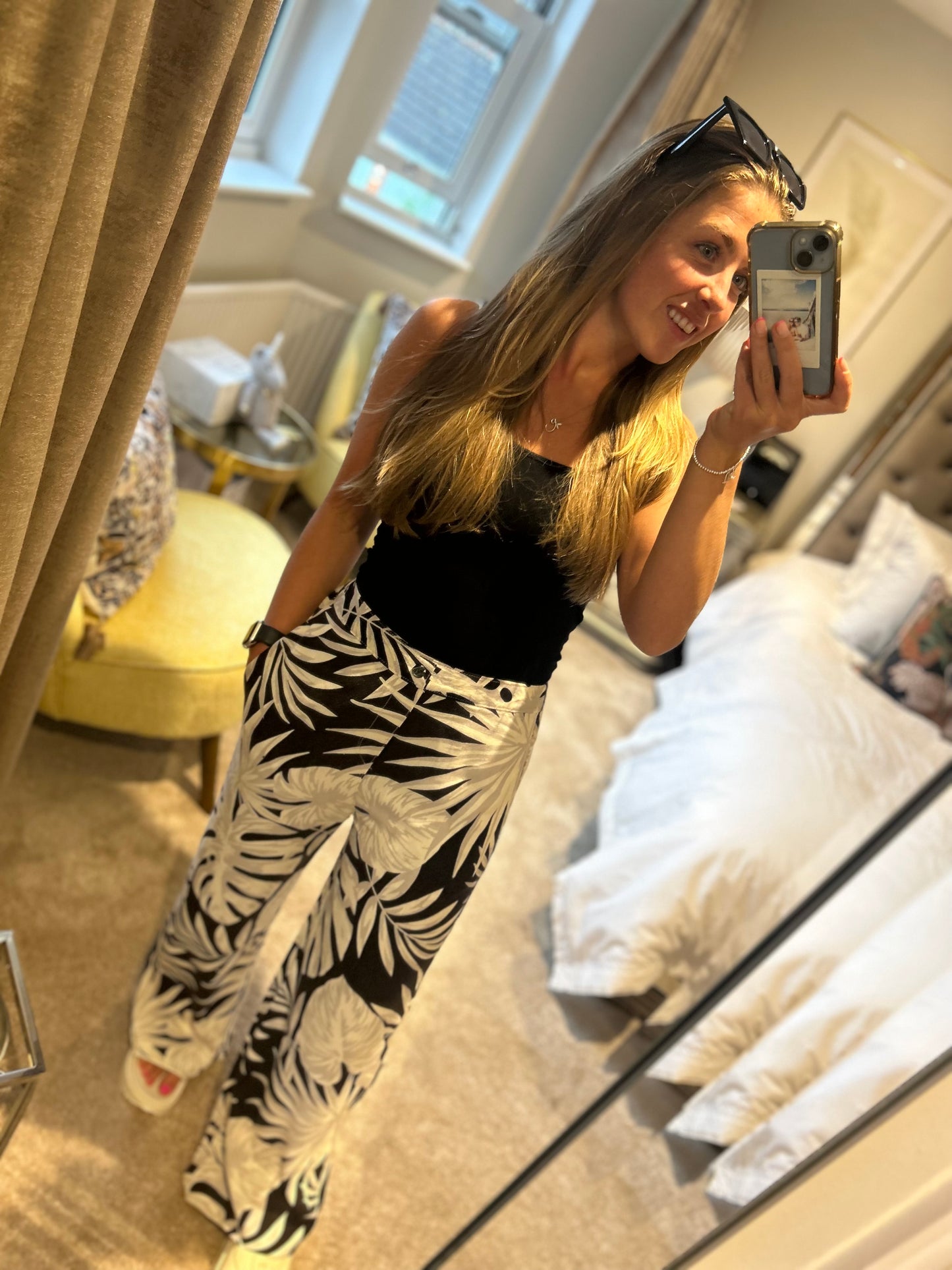 Famous Store Linen Leaf Print Wide Leg Trousers