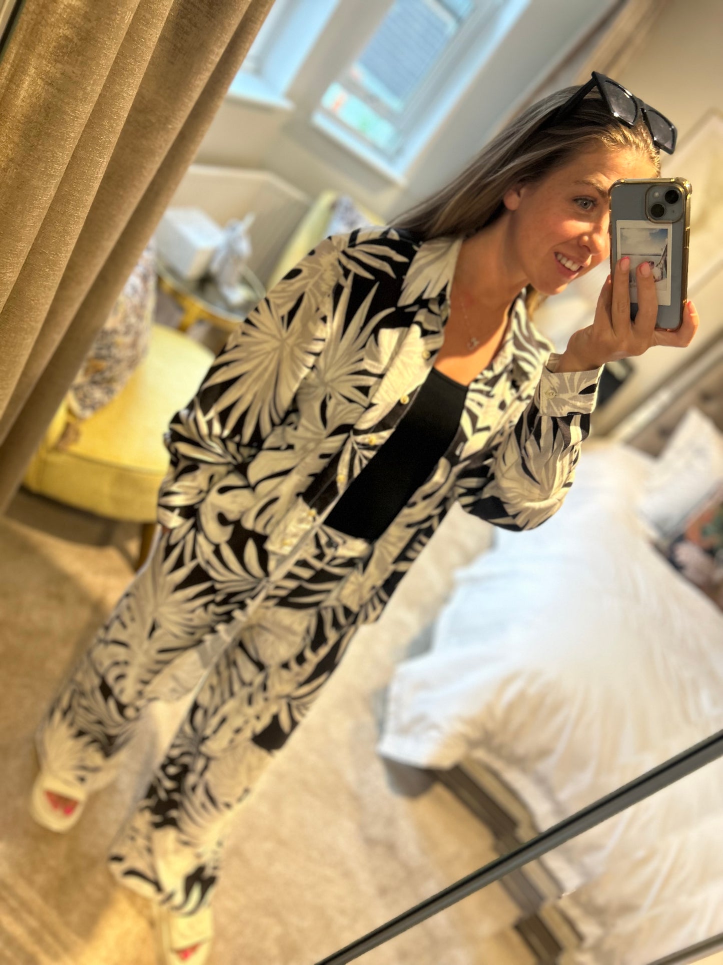 Famous Store Linen Leaf Print Tie Shirt
