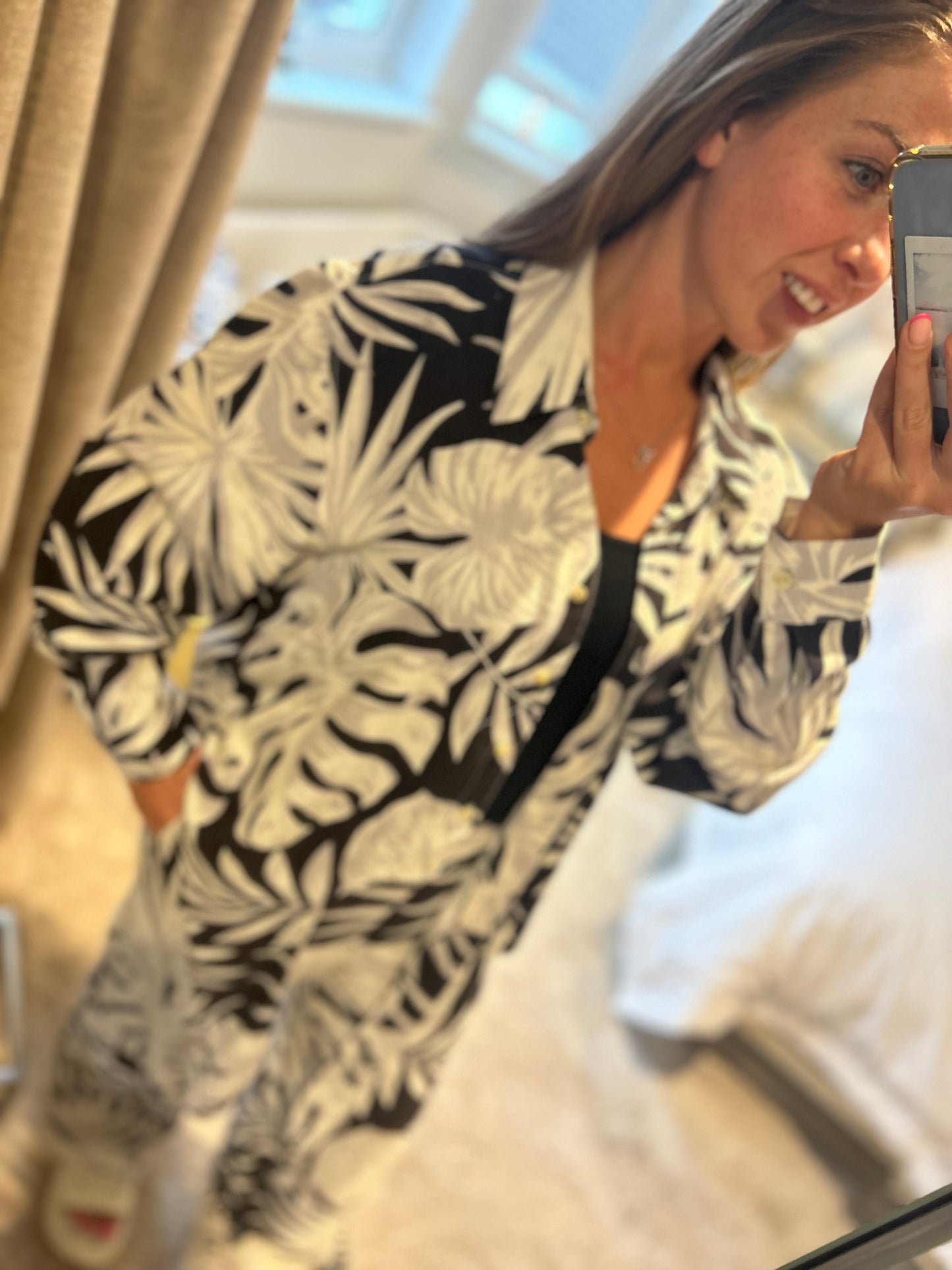 Famous Store Linen Leaf Print Tie Shirt