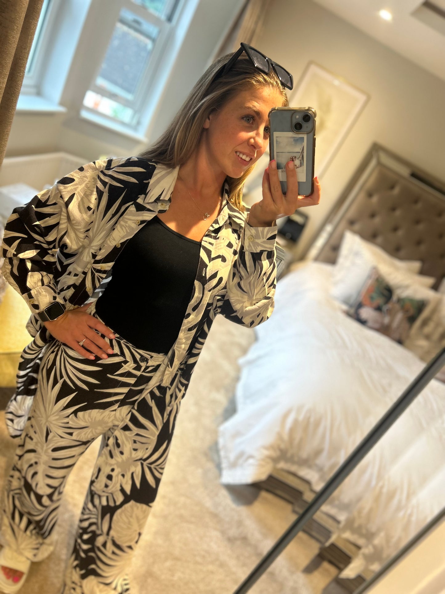 Famous Store Linen Leaf Print Tie Shirt