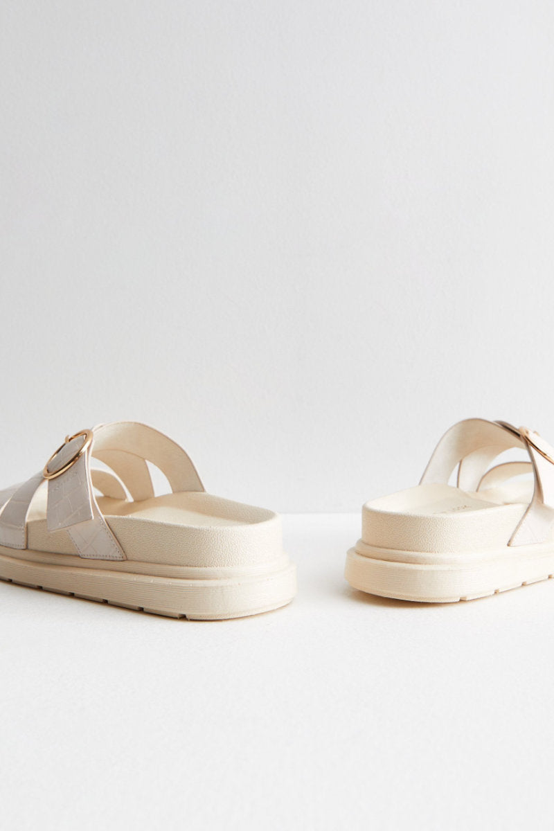 Famous Store Faux Croc Buckle Chunky Sliders Off White