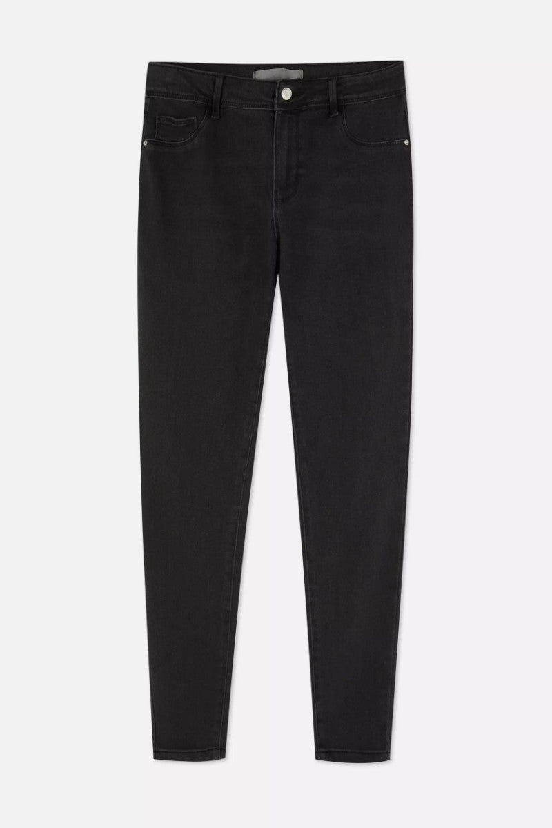 Famous Store Black Skinny Mid Rise Jeans