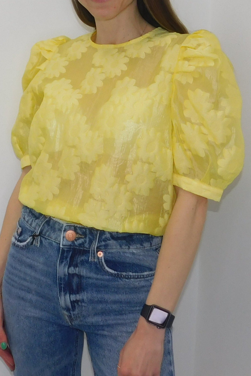 Famous Store Yellow Puff Flower Top
