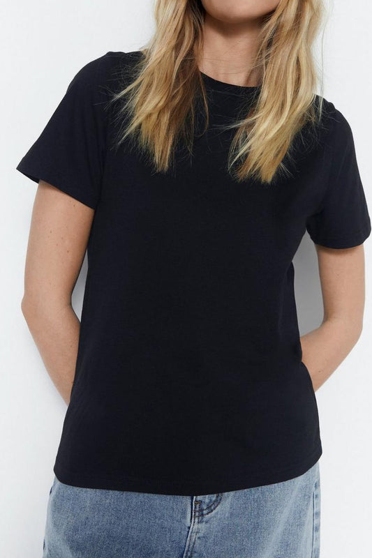 Super Soft Basic Black T-Shirt