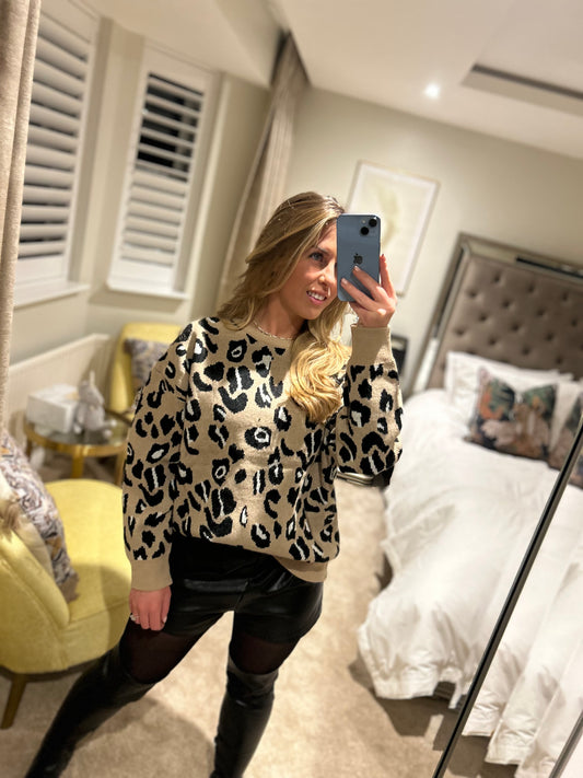 Boutique Collection Ladies Italian Animal Print Jumper