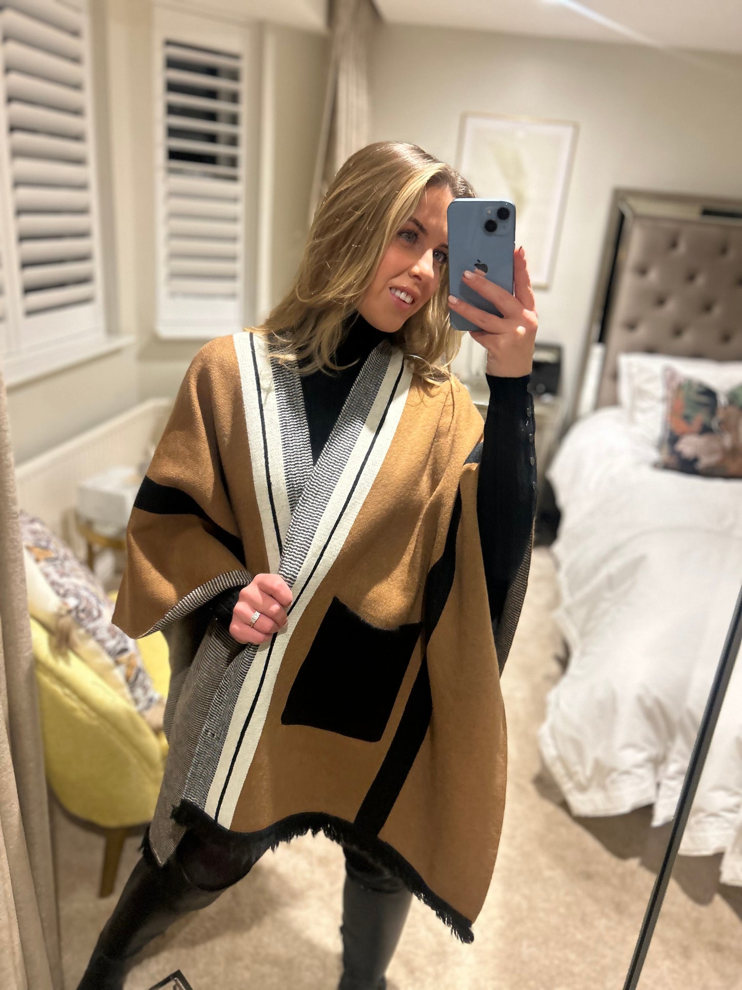 Boutique Collection Ladies Camel & Black Cape