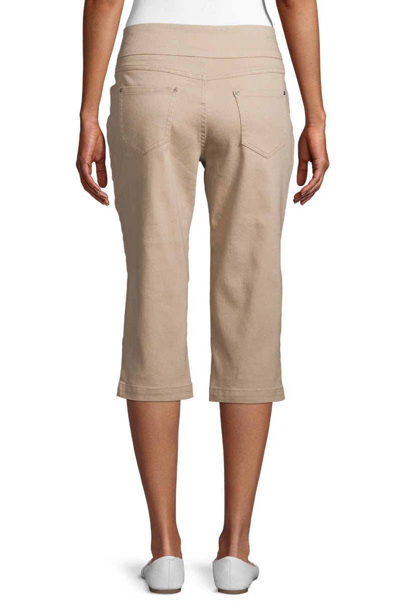 Time and Tru Stone Crop 3/4 Jeans