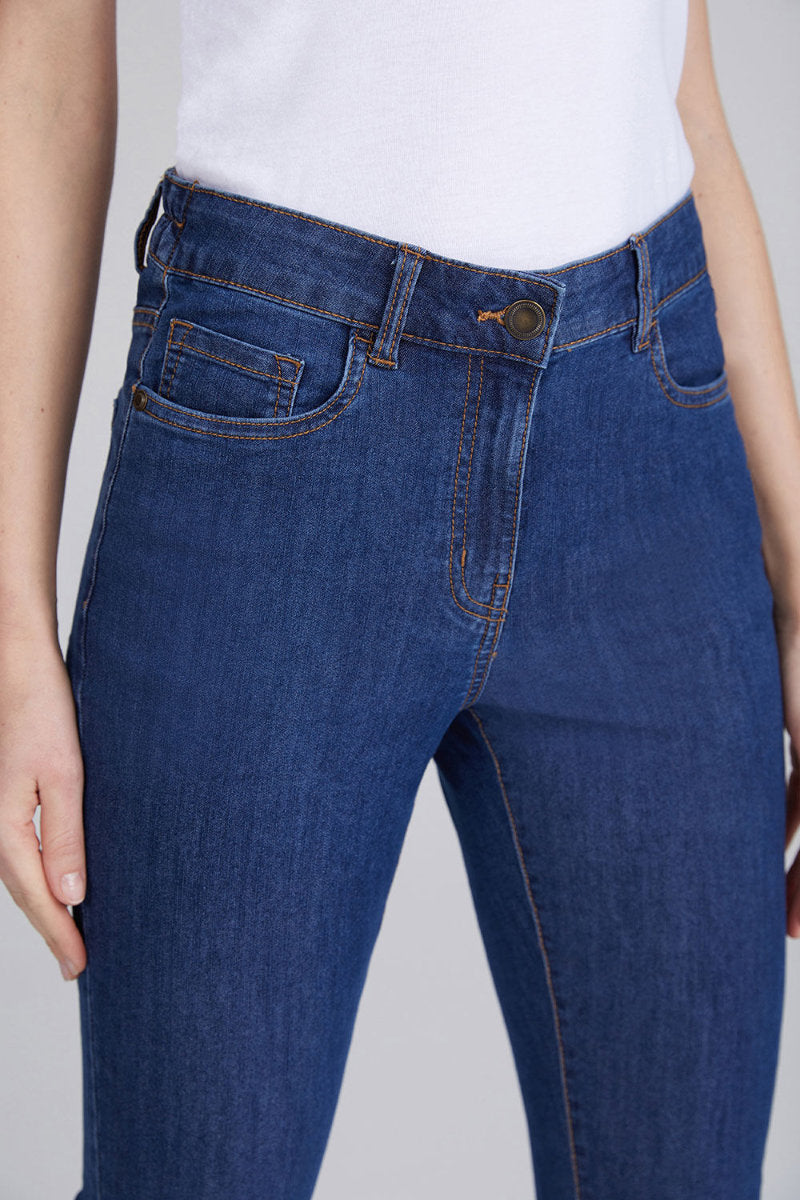 Famous Store Ladies Straight Leg Jeans