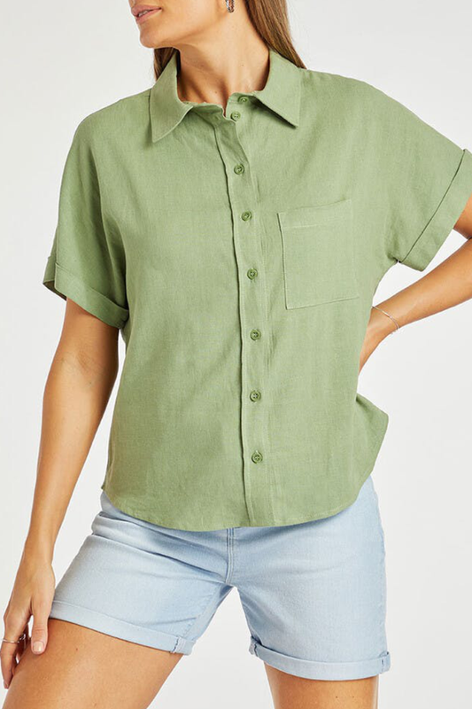 Famous Store Ladies Green Short Sleeve Shirt