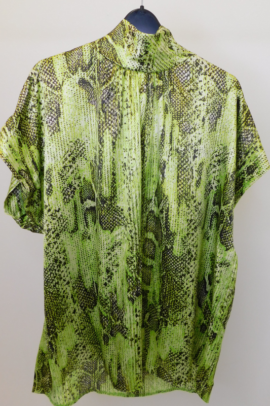 Short Sleeve Snake Printed Blouse