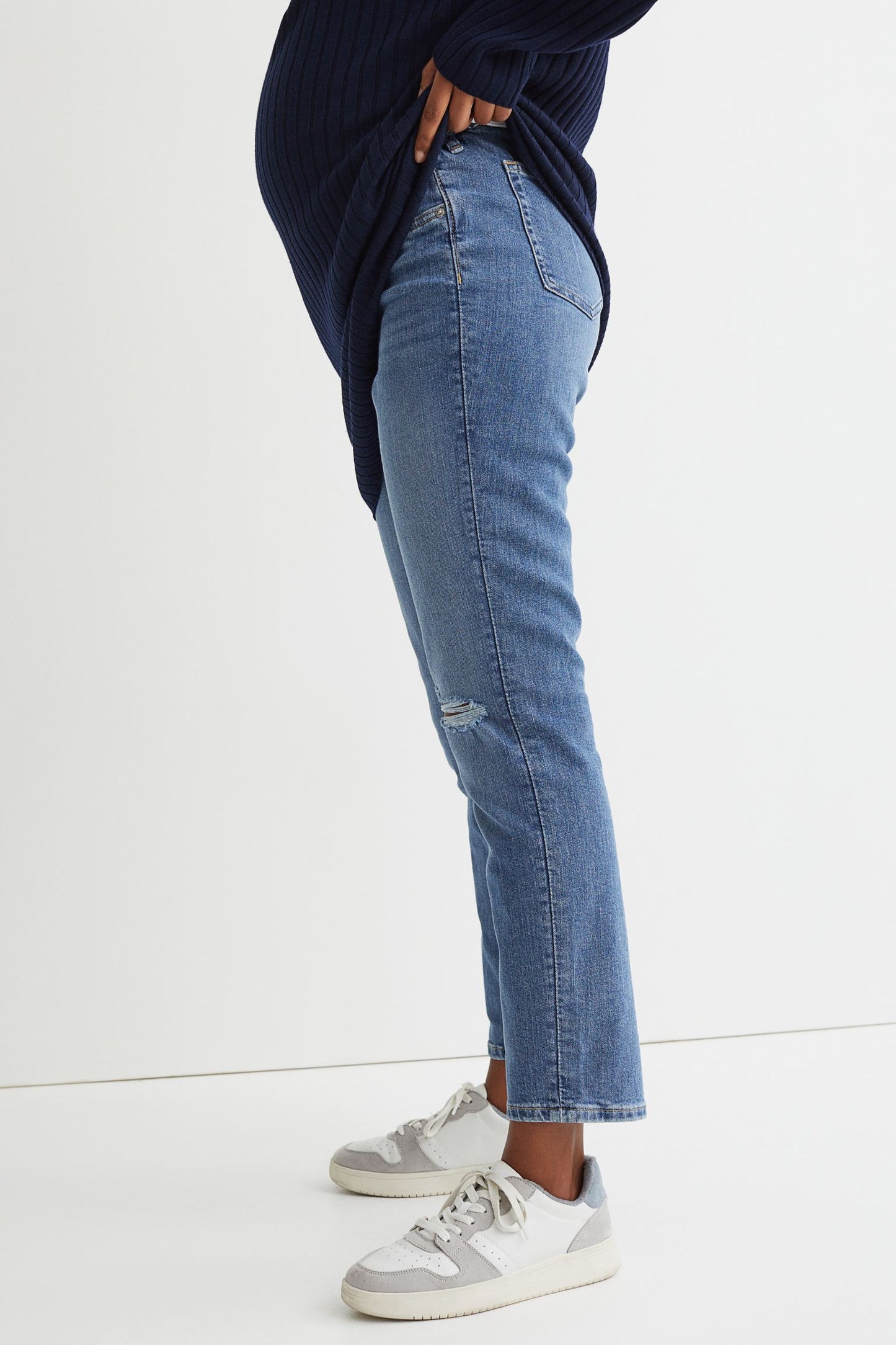 Famous Store Maternity Mom Ankle Jeans Blue